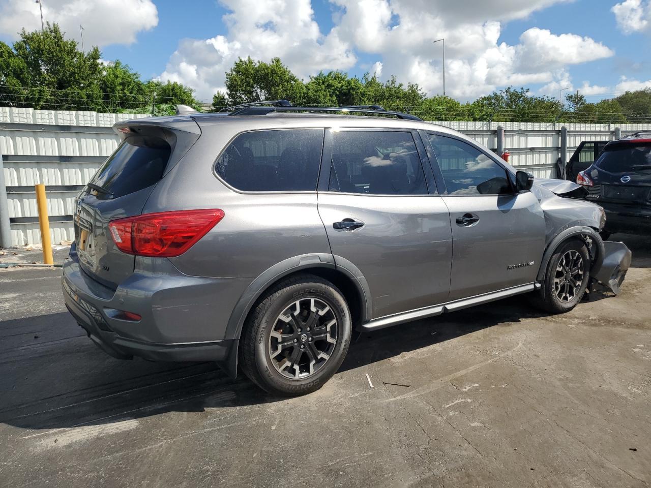 2019 Nissan Pathfinder S - Фото 3
