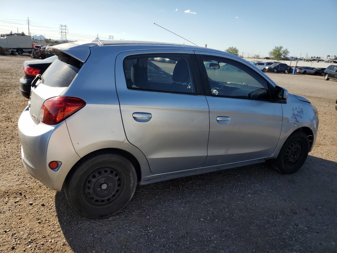 2014 Mitsubishi Mirage De - Фото 3