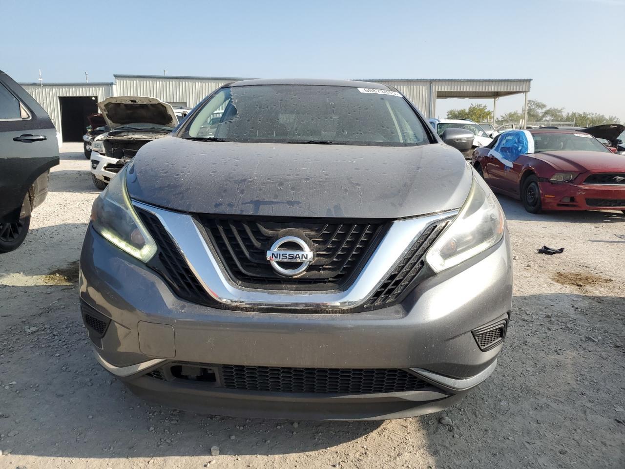 2018 Nissan Murano S - Image 5