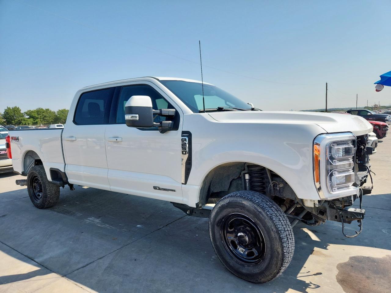 2023 Ford F250 Super Duty - Image 4