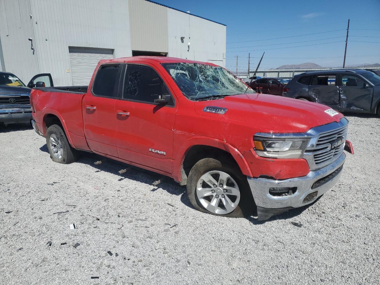 2020 Ram 1500 Laramie - Фото 4