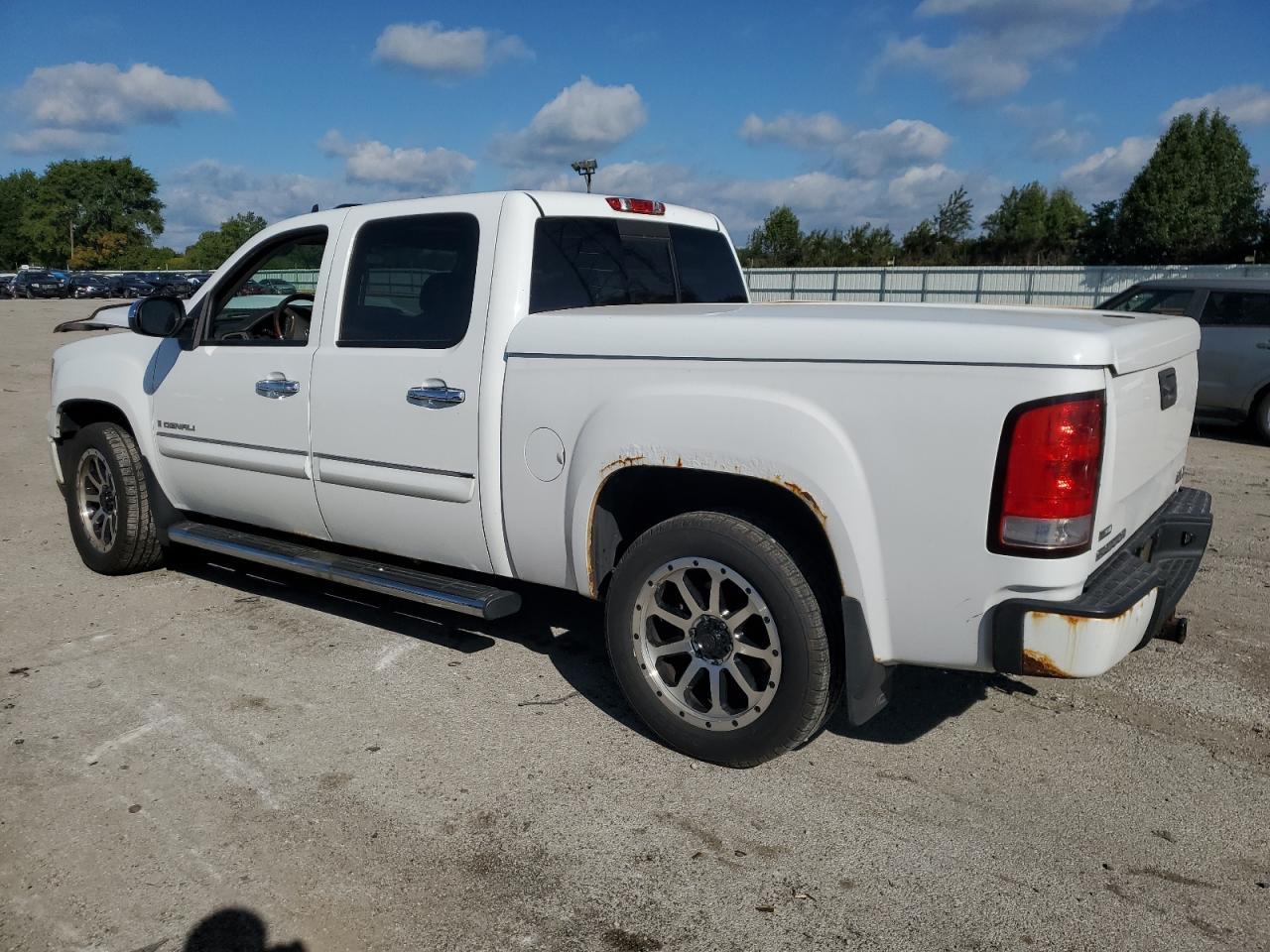 2009 GMC Sierra K1500 Denali - Image 2