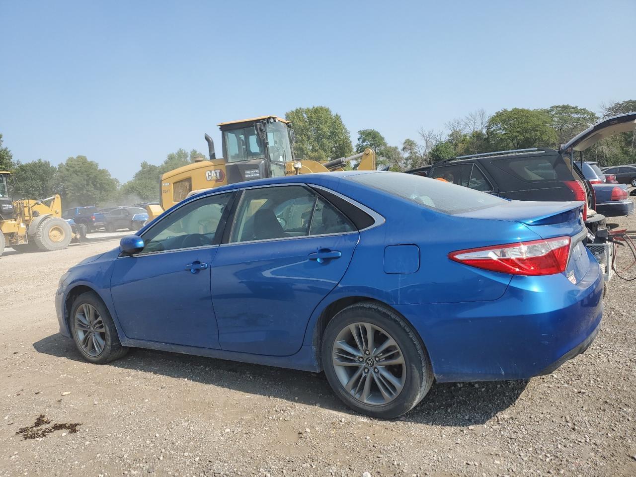 2017 Toyota Camry Le - Image 2