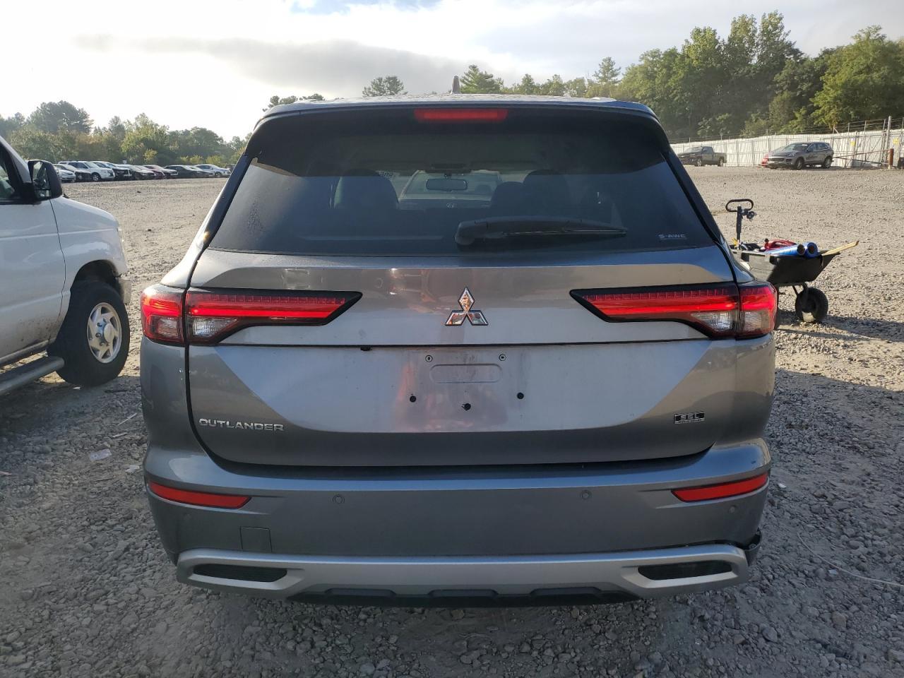 2022 Mitsubishi Outlander Sel - Image 6