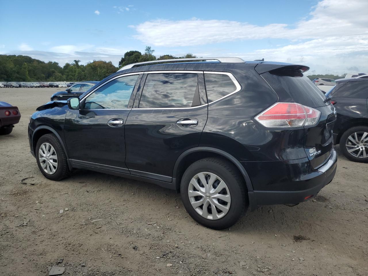 2016 Nissan Rogue S - Фото 2