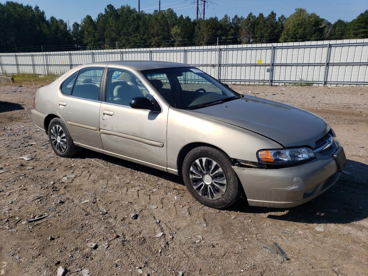 2000 Nissan Altima Xe - Фото 4