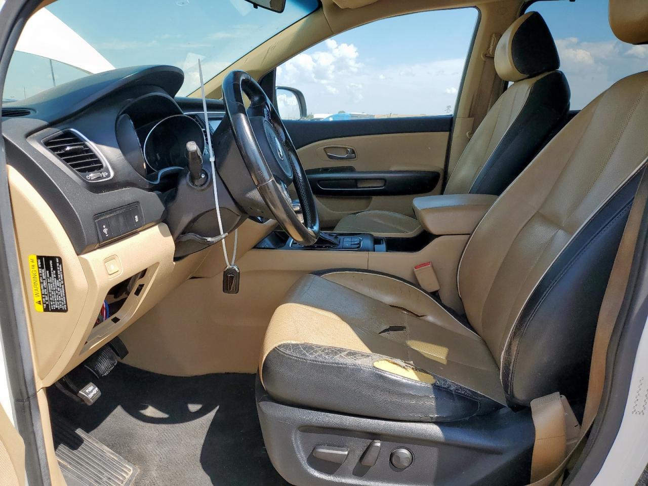 2017 Kia Sedona Lx - Image 7
