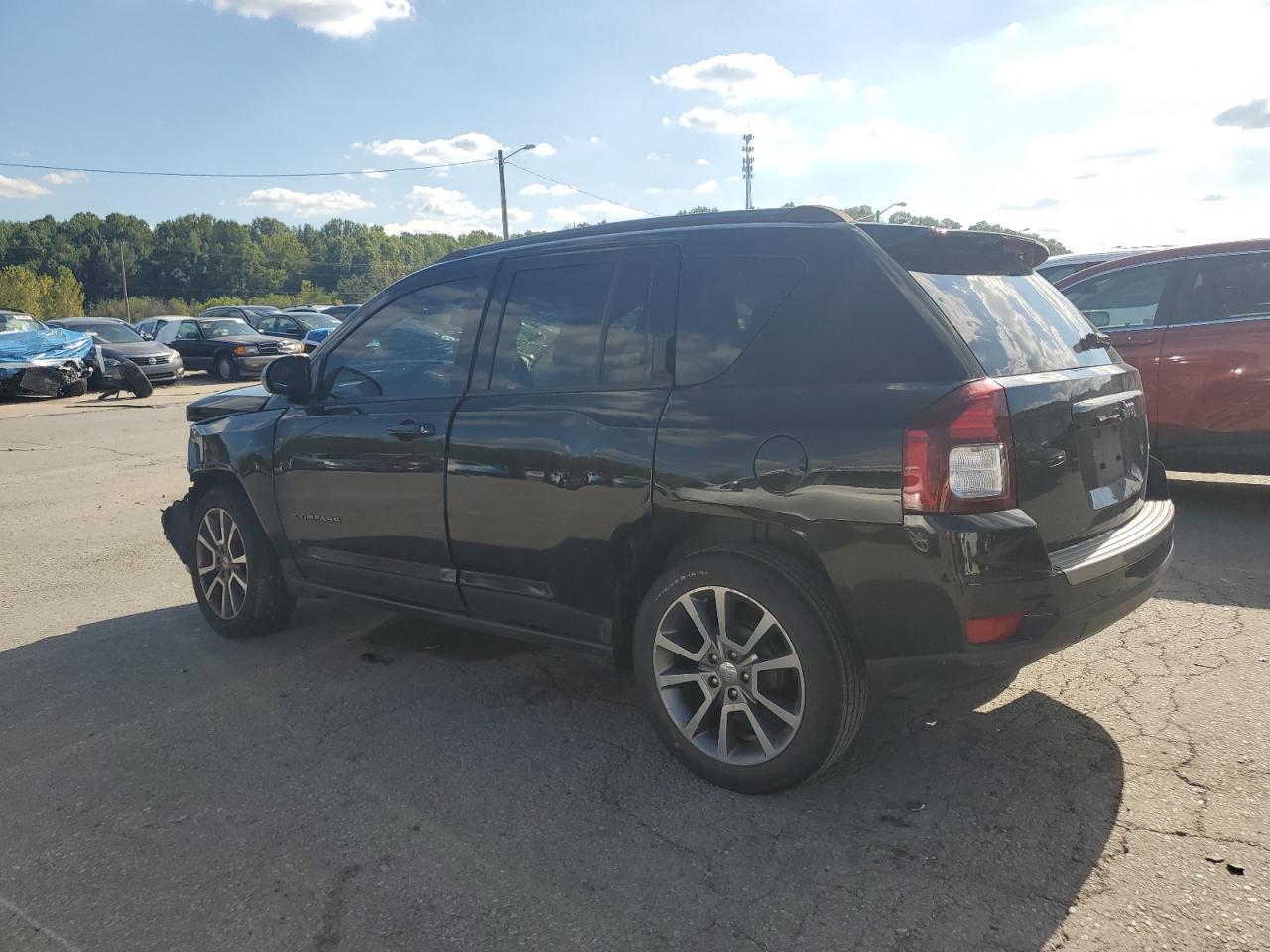 2016 Jeep Compass Sport - Фото 2