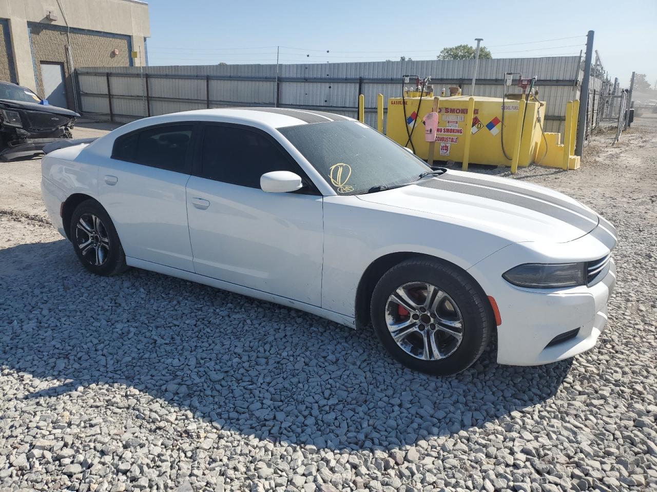 2016 Dodge Charger Se - Image 4