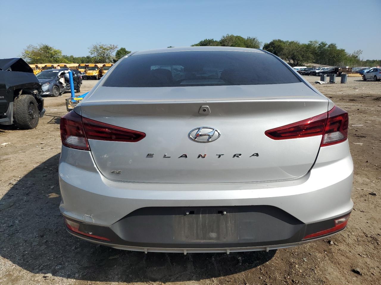 2020 Hyundai Elantra Se - Фото 6