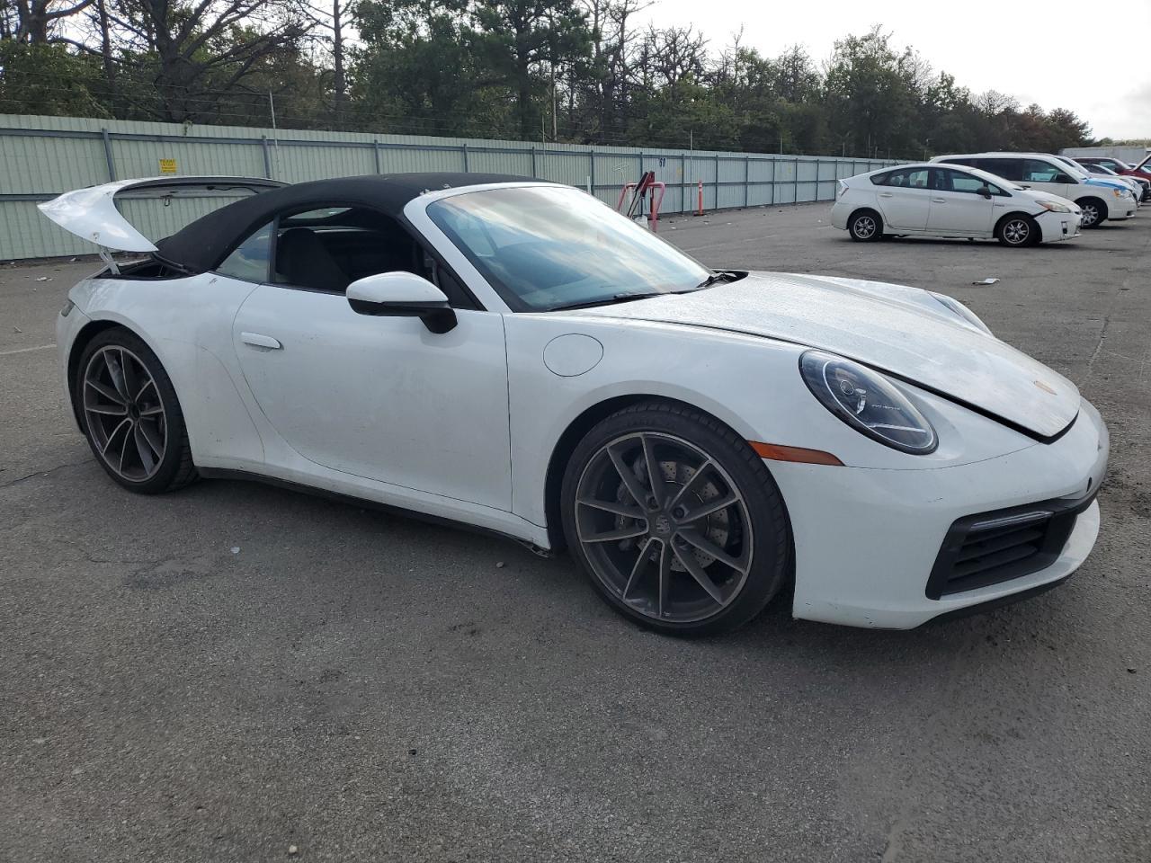 2022 Porsche 911 Carrera - Image 4