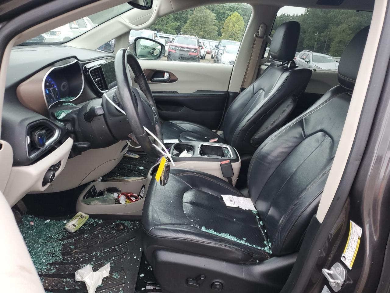 2017 Chrysler Pacifica Touring L Plus - Фото 7