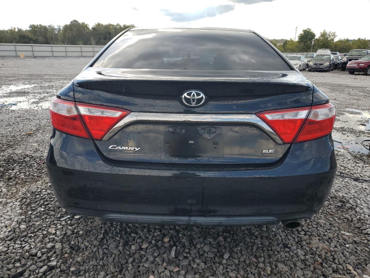 2017 Toyota Camry Le - Фото 6