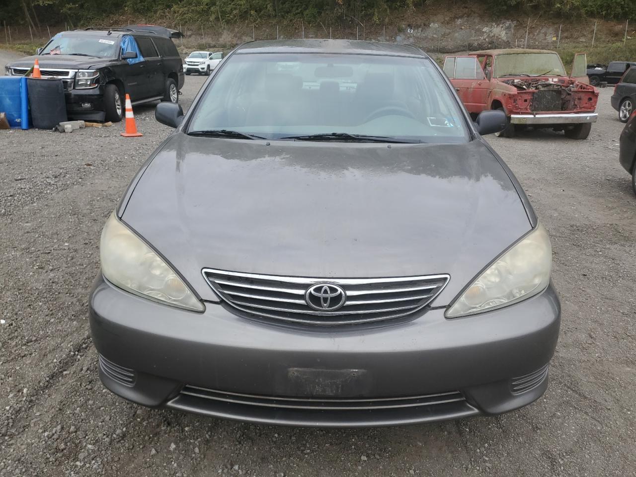 2005 Toyota Camry Le - Фото 5