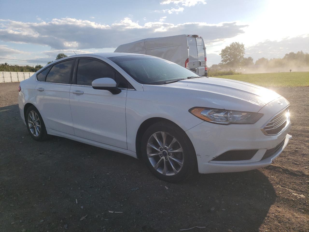 2017 Ford Fusion Se - Фото 4