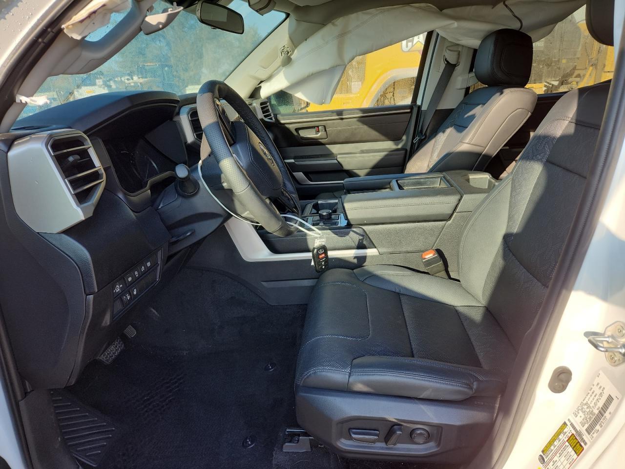 2024 Toyota Tundra Crewmax Sr - Image 7
