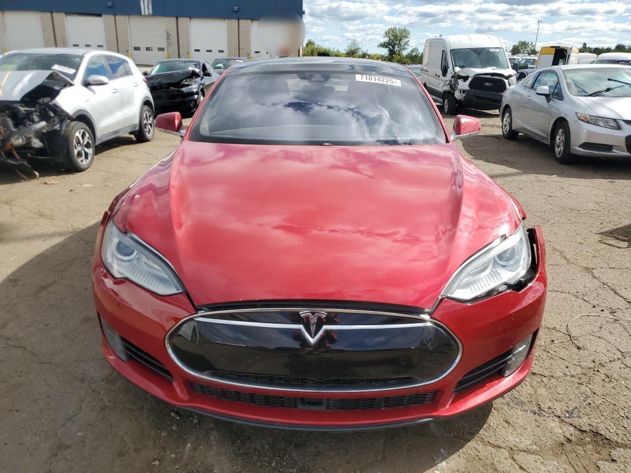 2015 Tesla Model S - Фото 5