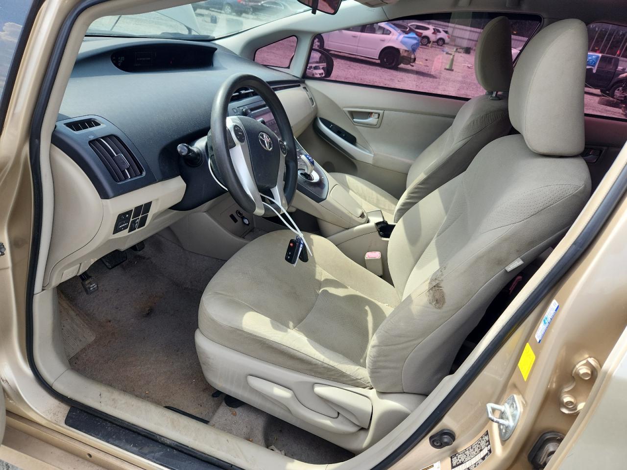 2011 Toyota Prius - Фото 7