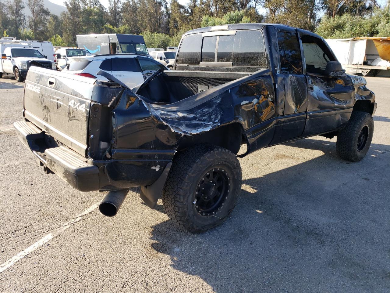 2001 Dodge Ram 2500 - Фото 3