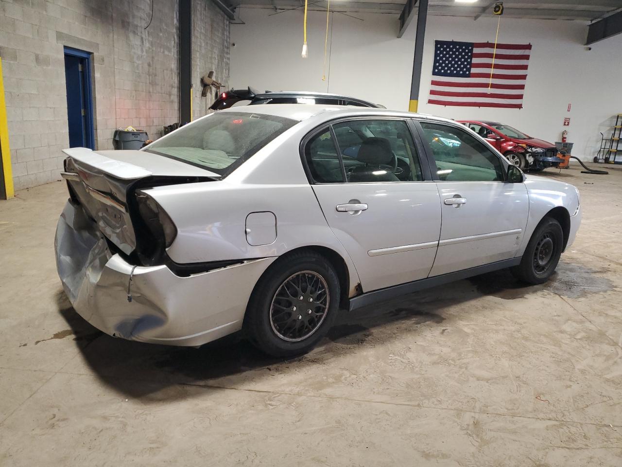 2007 Chevrolet Malibu Ls - Image 3