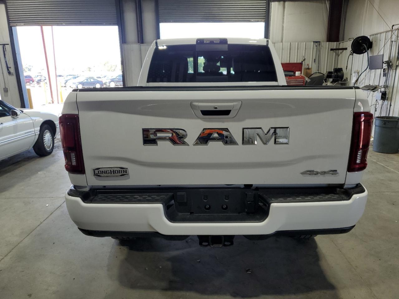 2025 Ram 2500 Limited - Фото 6