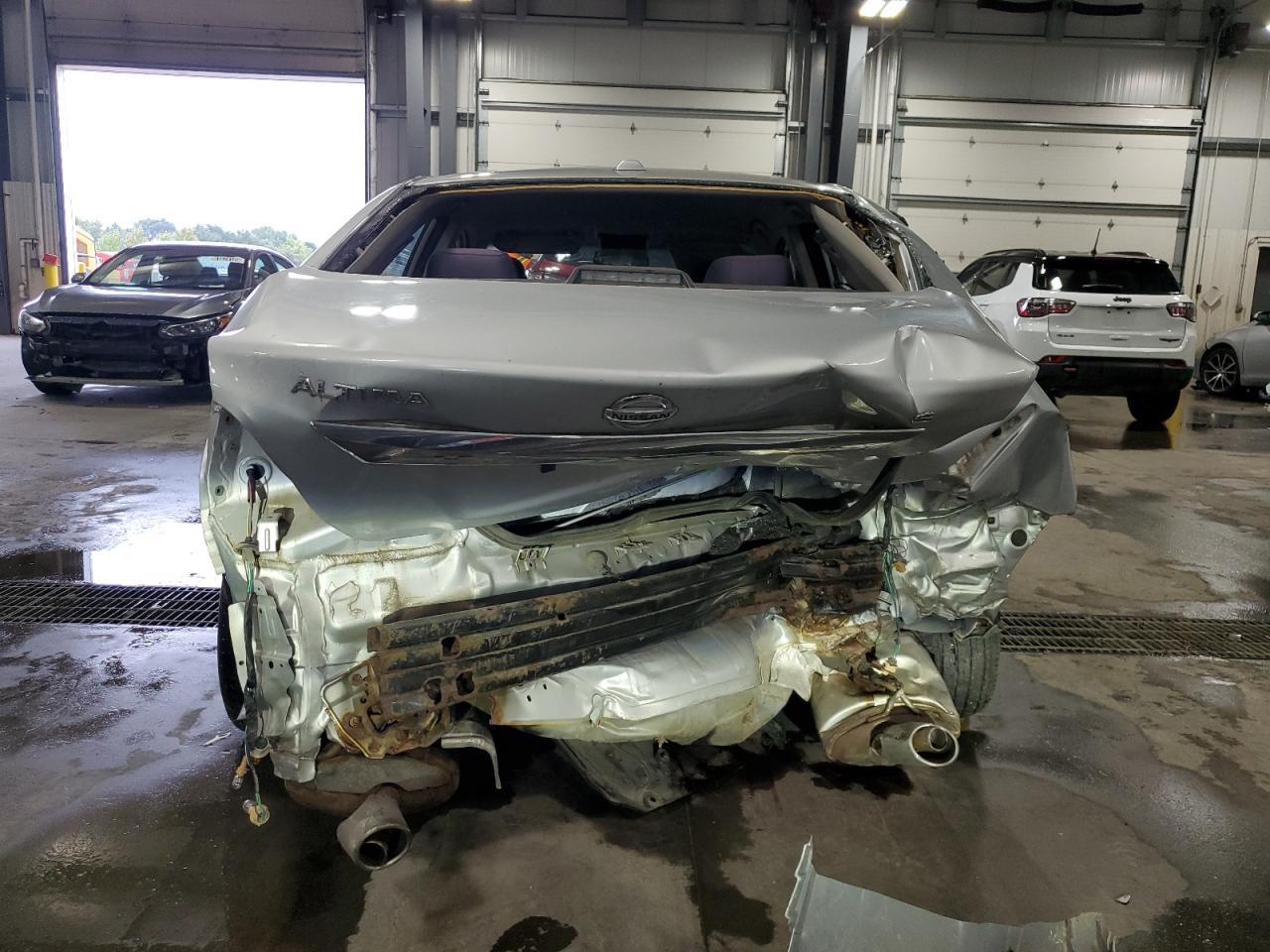 2015 Nissan Altima 2.5 S - Фото 6