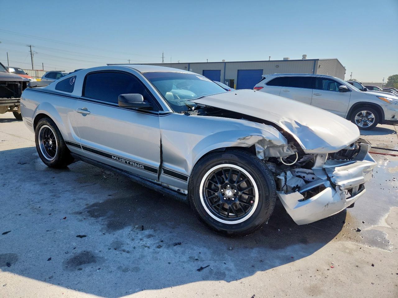 2007 Ford Mustang - Image 4