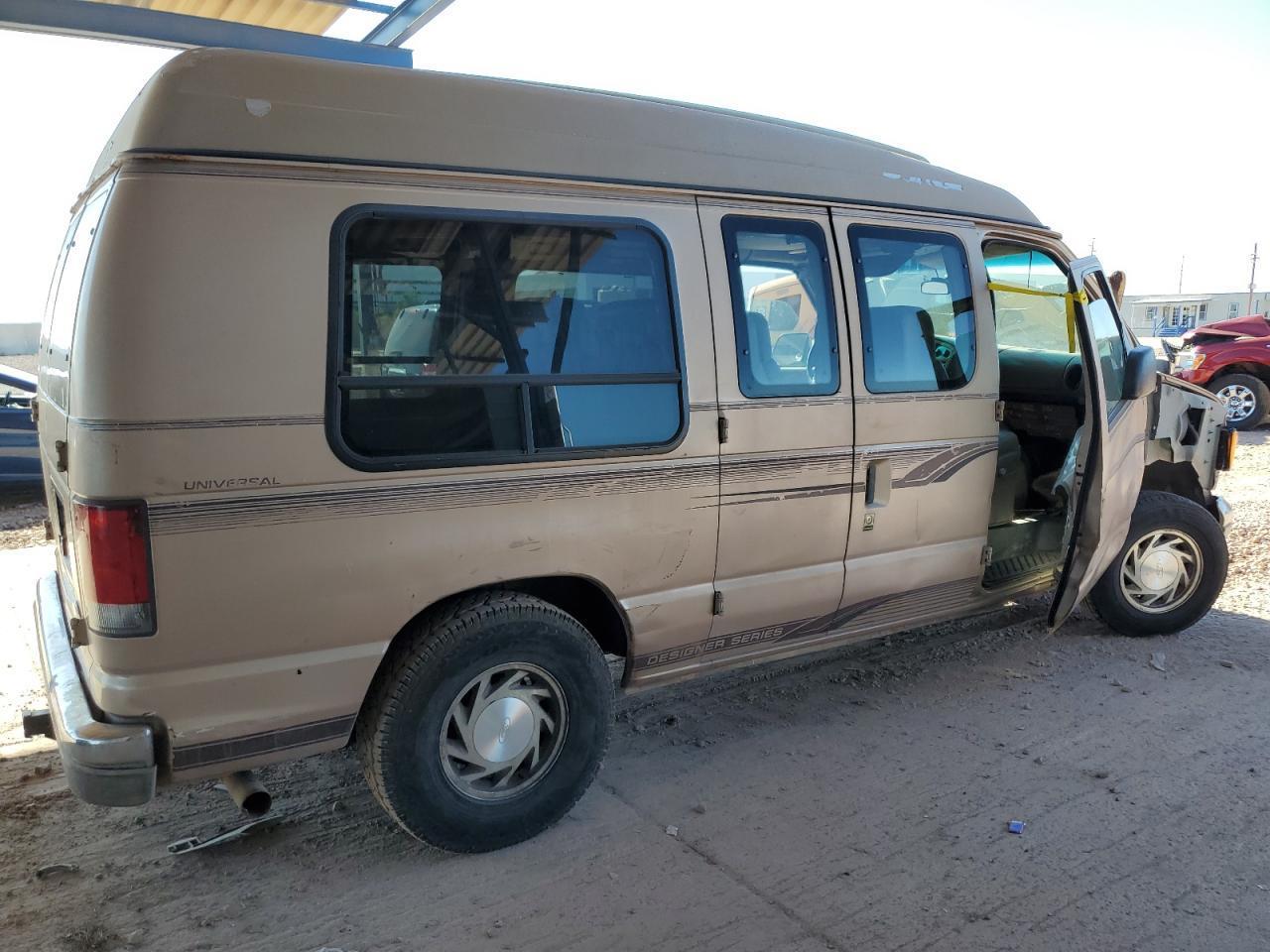 1997 Ford Econoline E150 Van - Фото 3