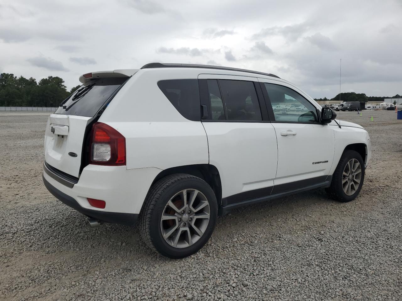 2016 Jeep Compass Sport - Фото 3