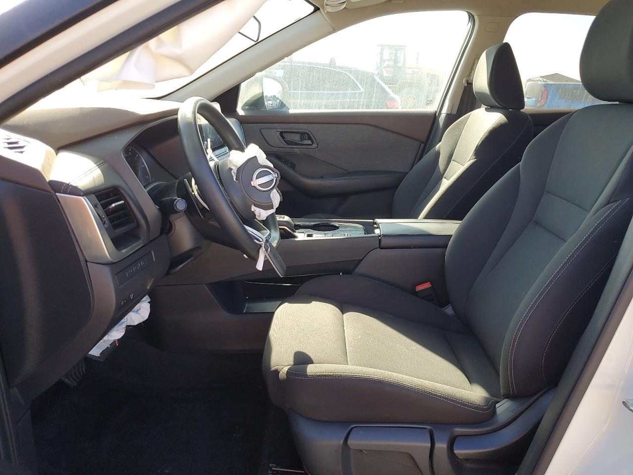 2023 Nissan Rogue S - Image 7