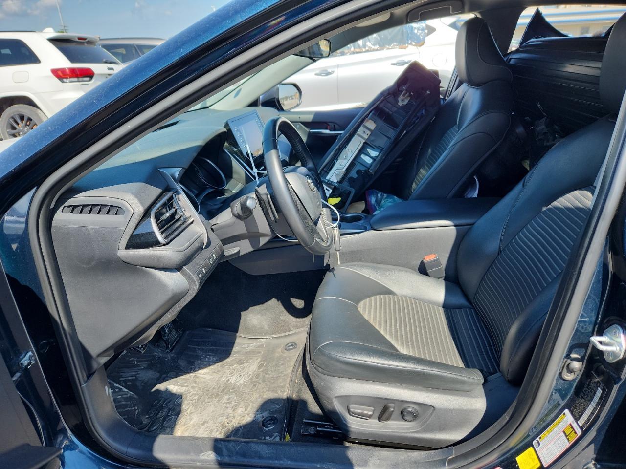 2021 Toyota Camry Se - Фото 7