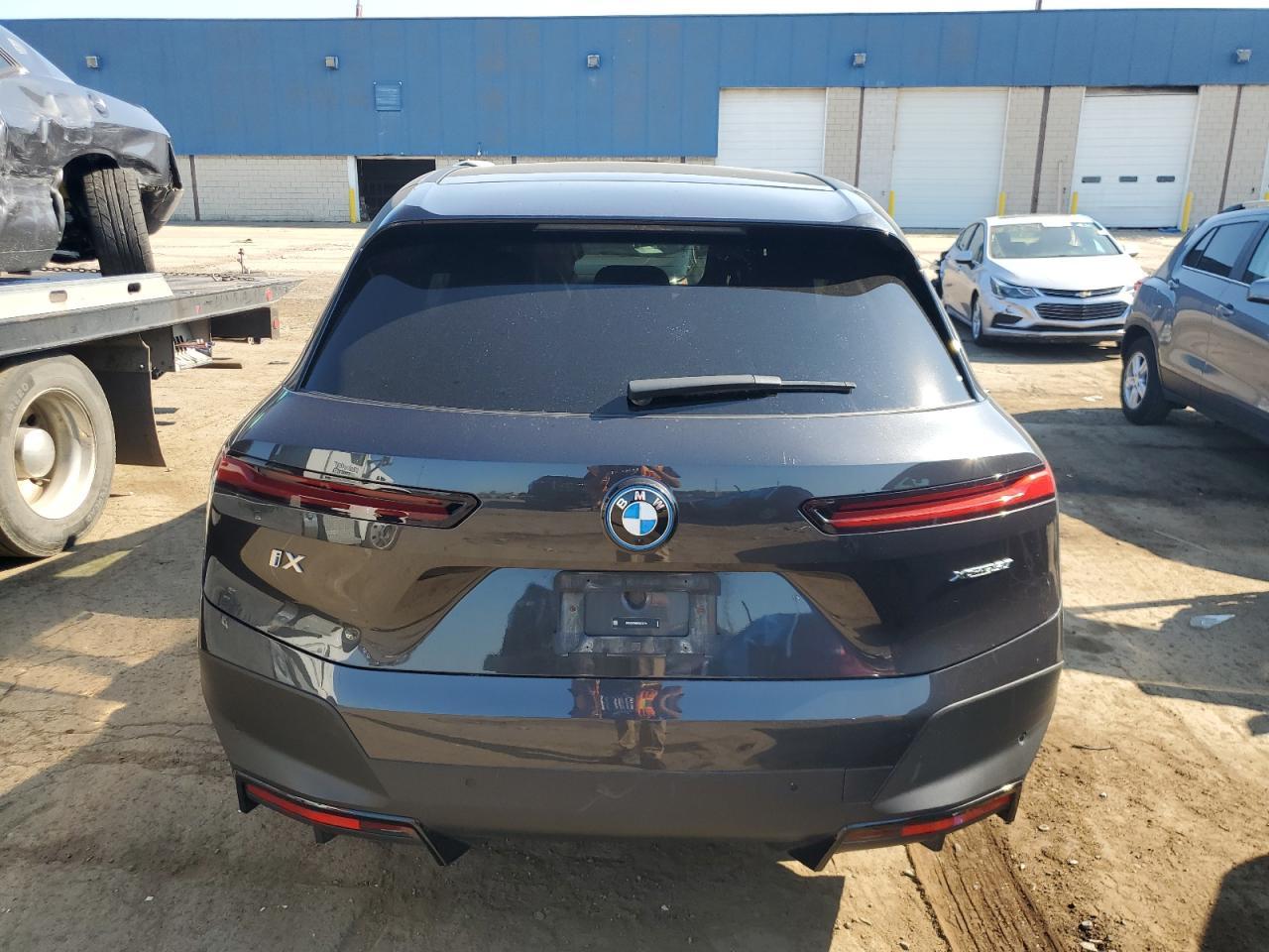 2024 BMW Ix xDrive50 - Фото 6