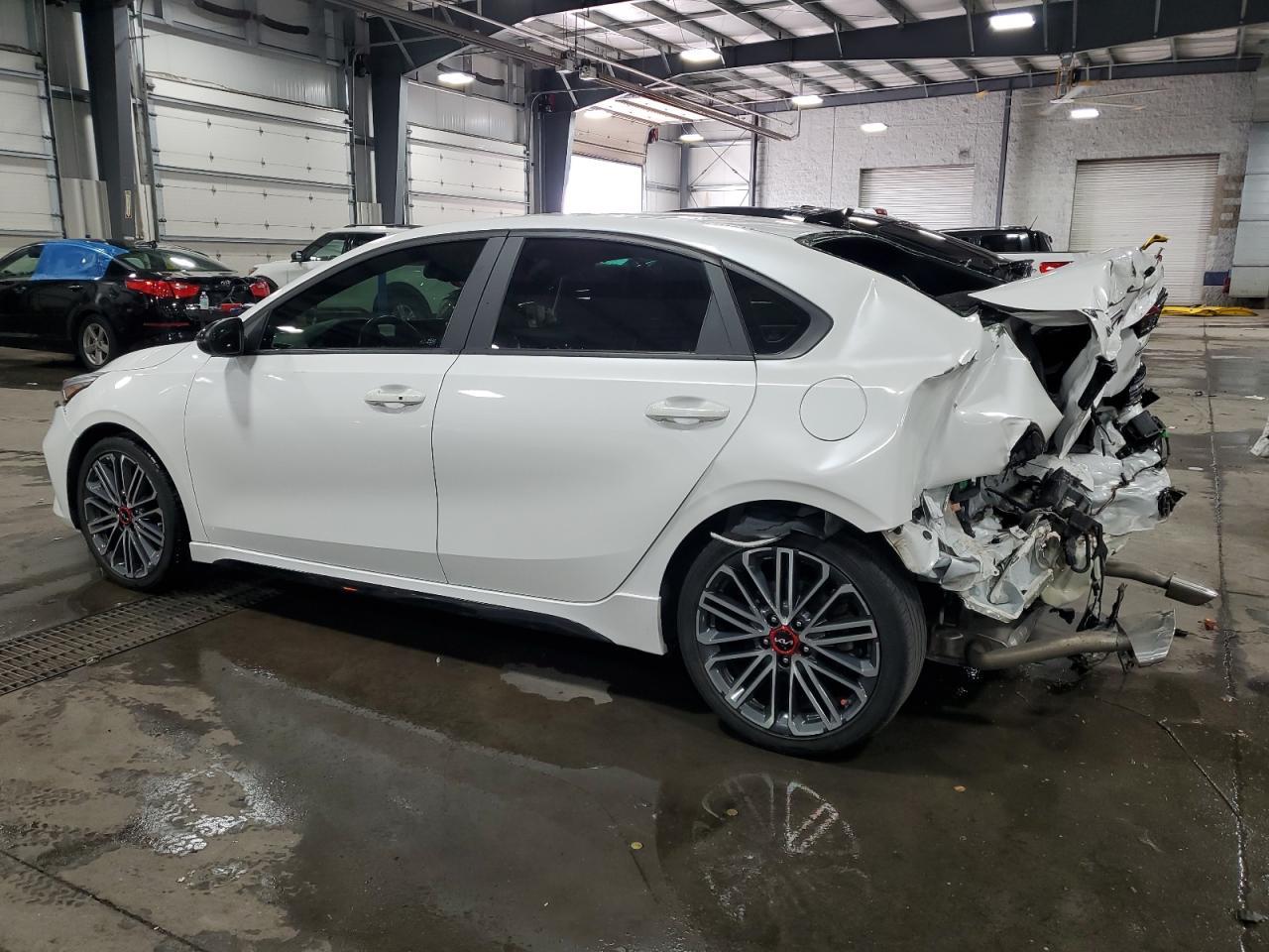 2023 Kia Forte Gt - Фото 2