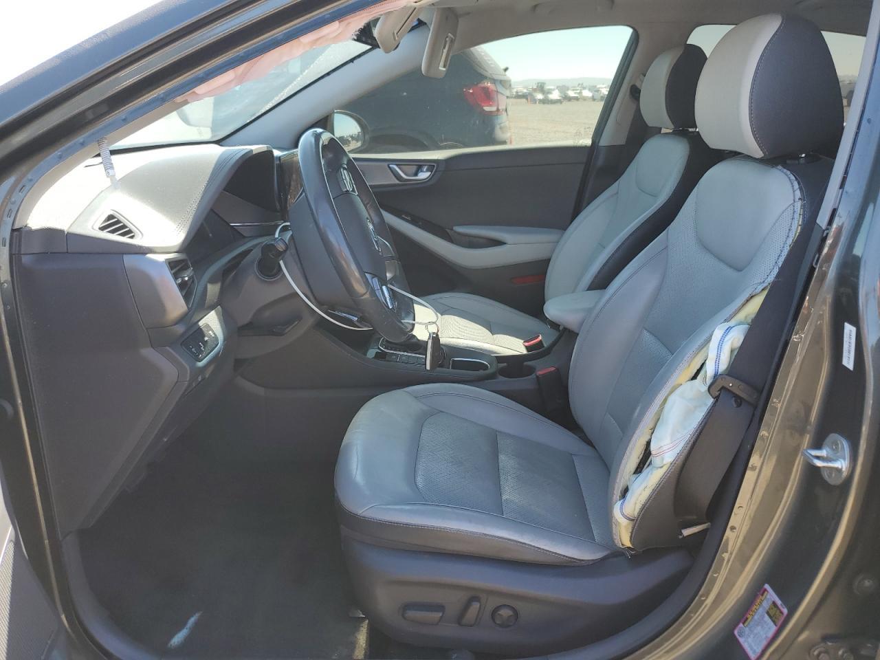 2021 Hyundai Ioniq Limited - Image 7