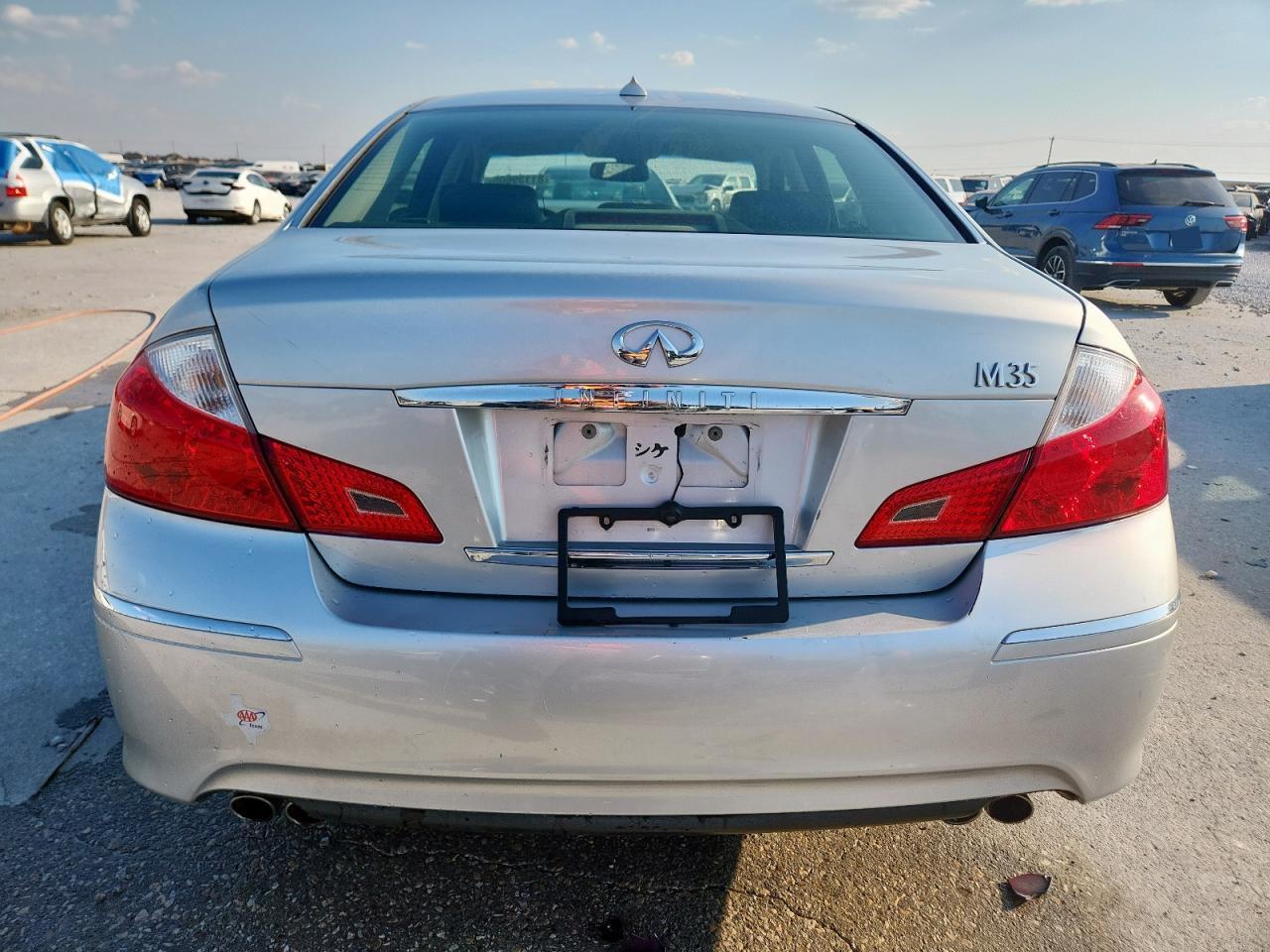 2010 Infiniti M35 Base - Фото 6