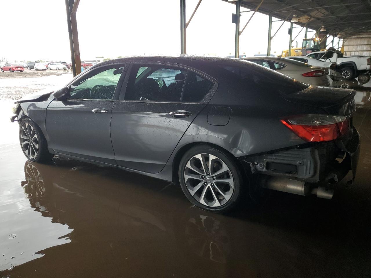 2014 Honda Accord Sport - Image 2