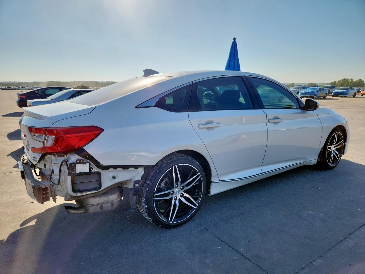 2022 Honda Accord Touring - Image 3