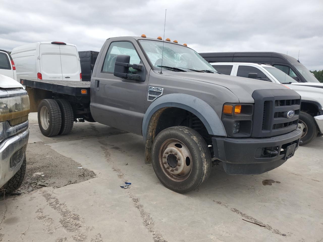 2009 Ford F450 Super Duty - Image 4