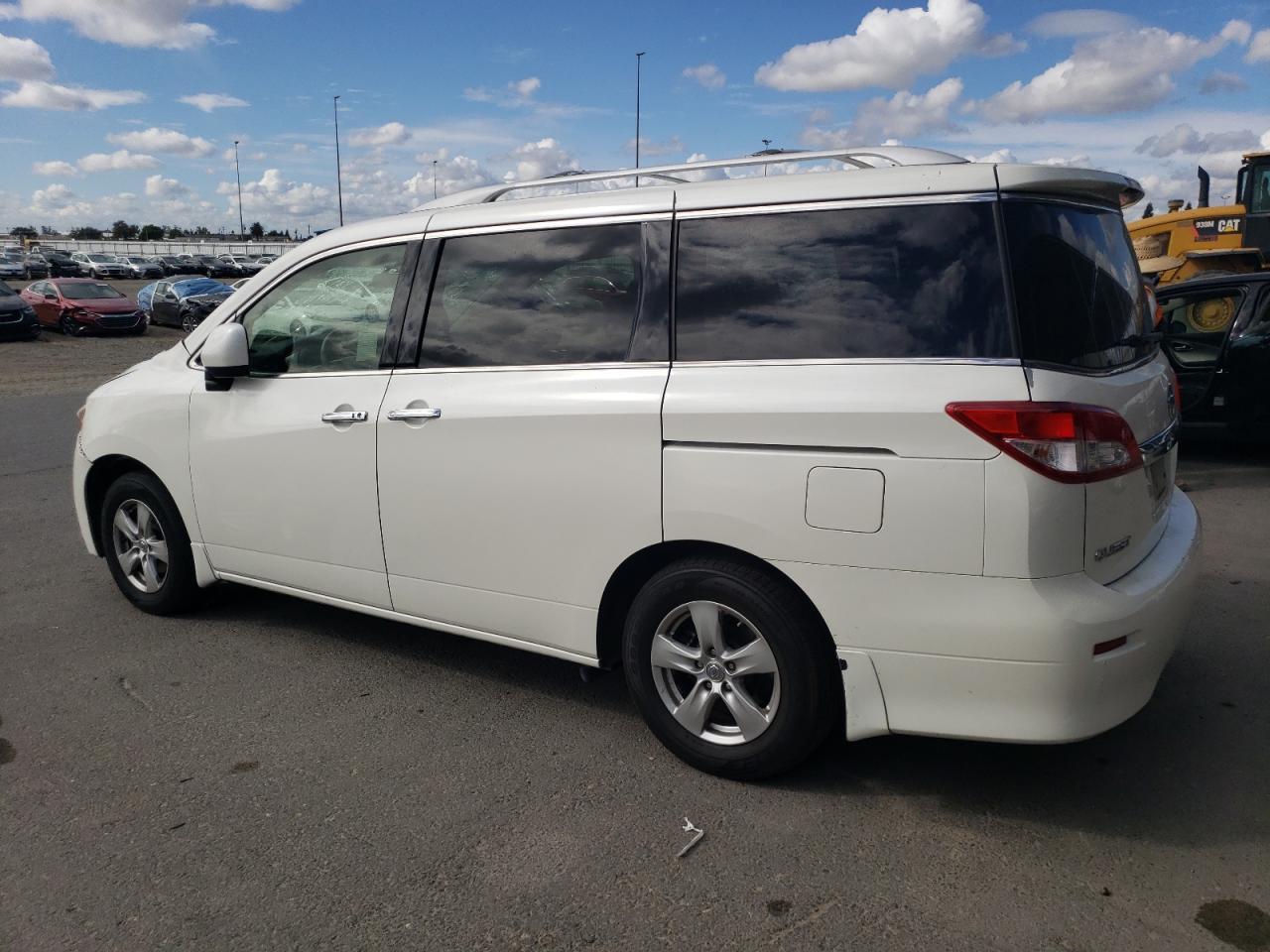 2015 Nissan Quest S - Image 2