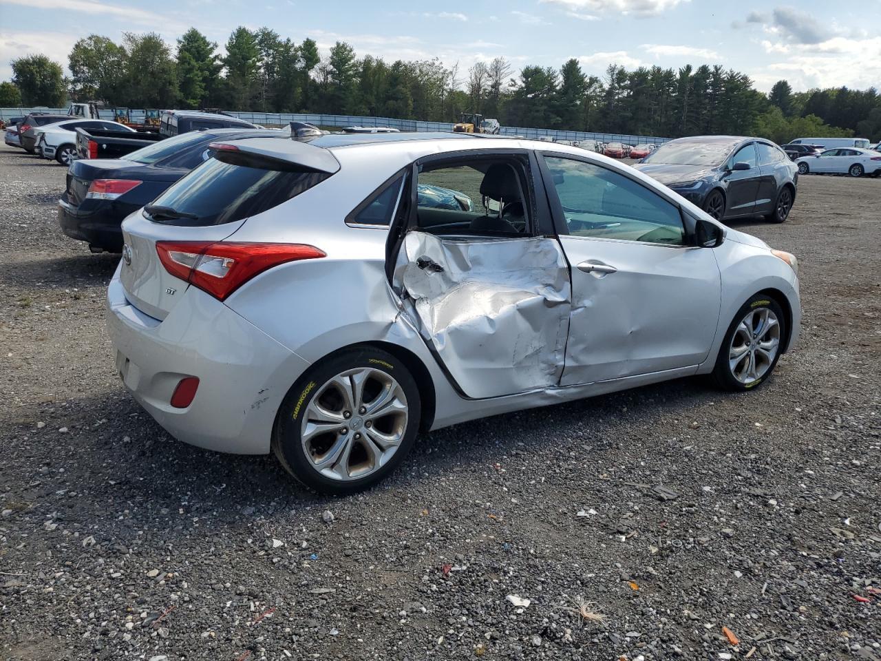 2014 Hyundai Elantra Gt - Image 3