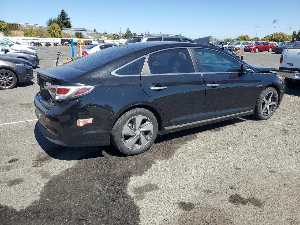 2017 Hyundai Sonata Plug-In Hybrid - Image 3