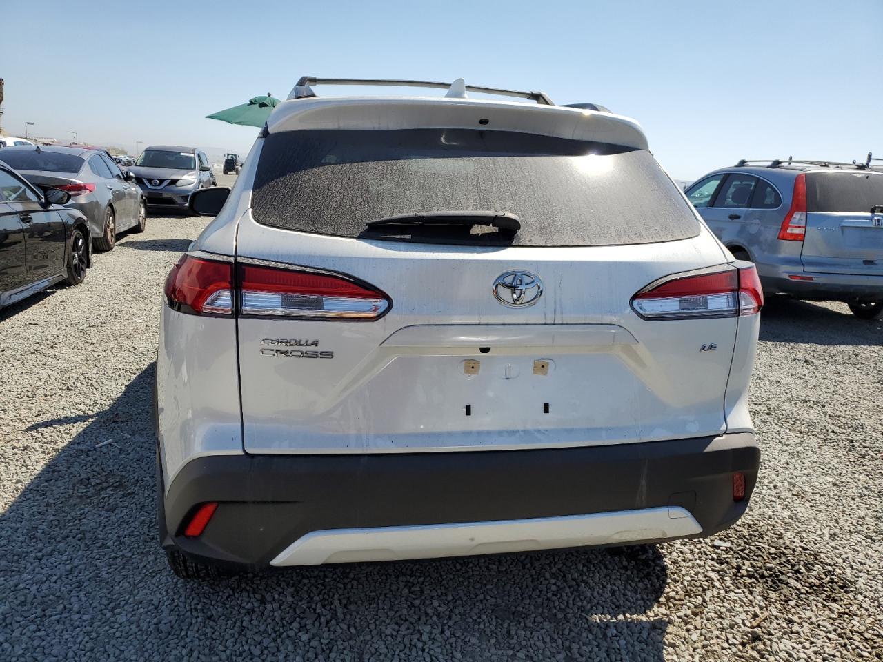 2024 Toyota Corolla Cross Le - Фото 6