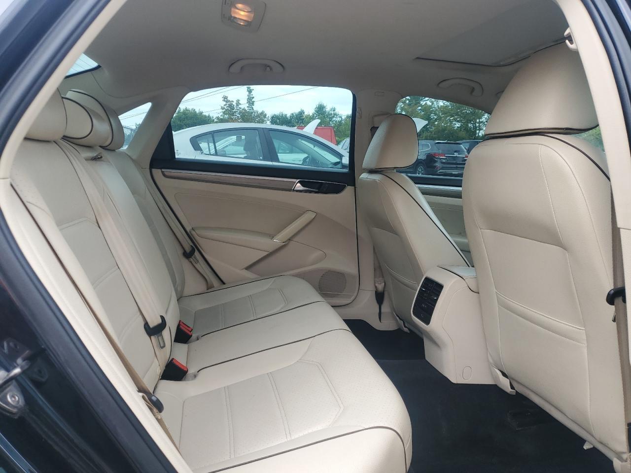 2017 Volkswagen Passat Se - Фото 6