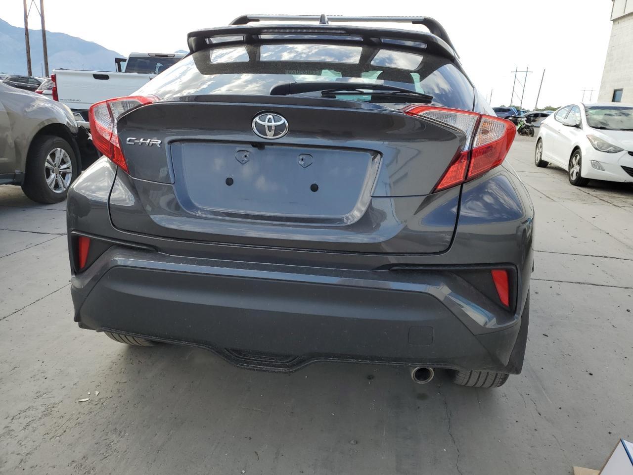 2021 Toyota C-Hr Xle - Image 6