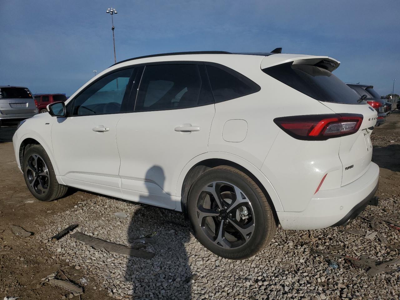 2025 Ford Escape St Line Elite - Image 2