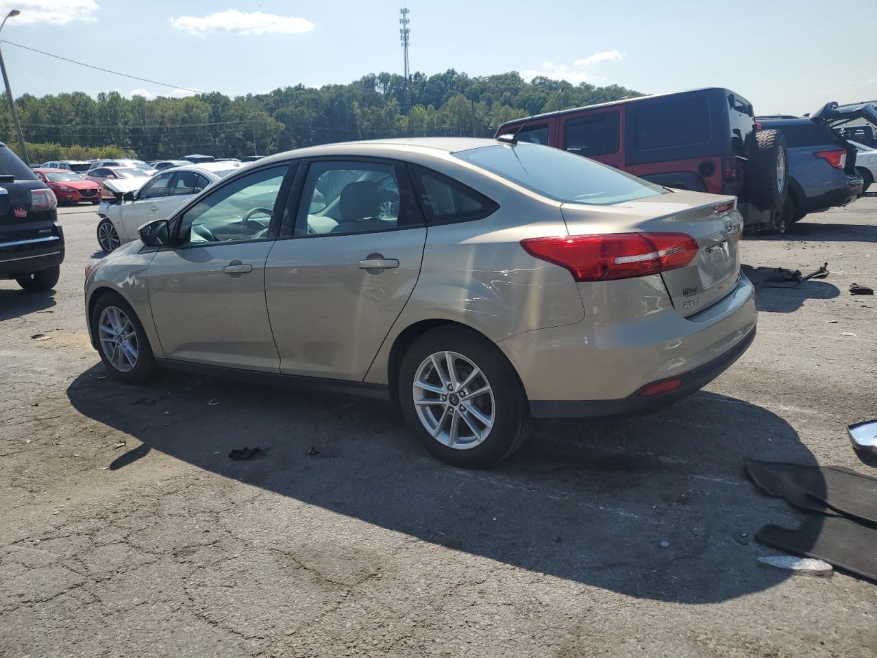 2015 Ford Focus Se - Image 2