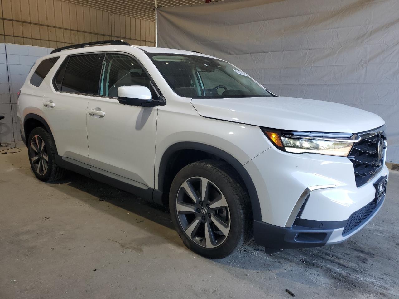 2023 Honda Pilot Elite - Image 4