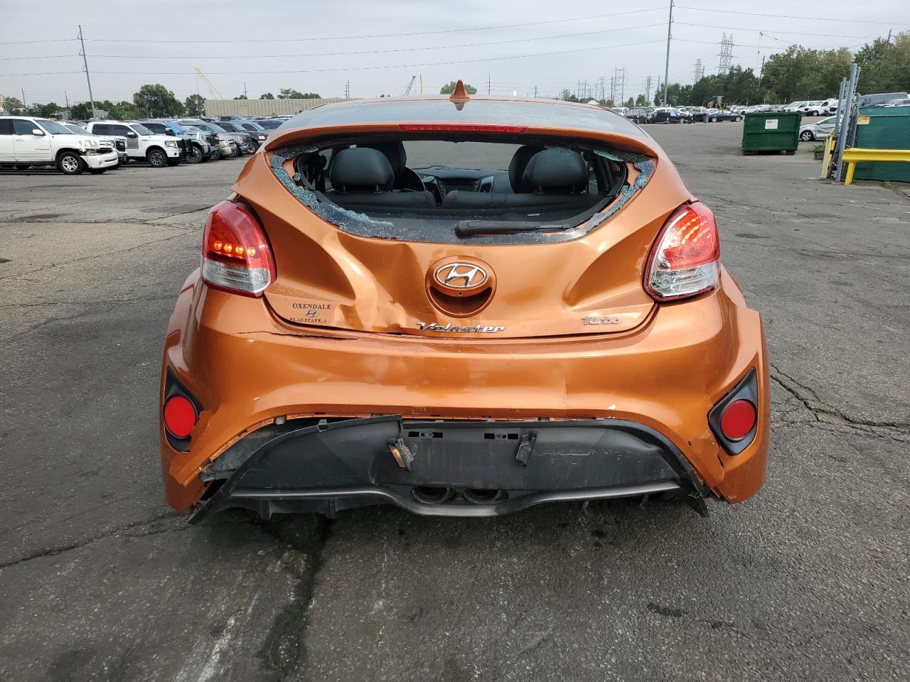 2016 Hyundai Veloster Turbo - Фото 6