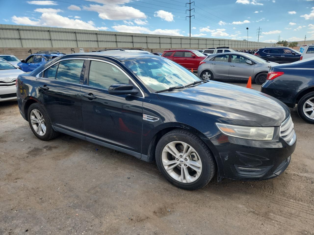 2015 Ford Taurus Sel - Фото 4