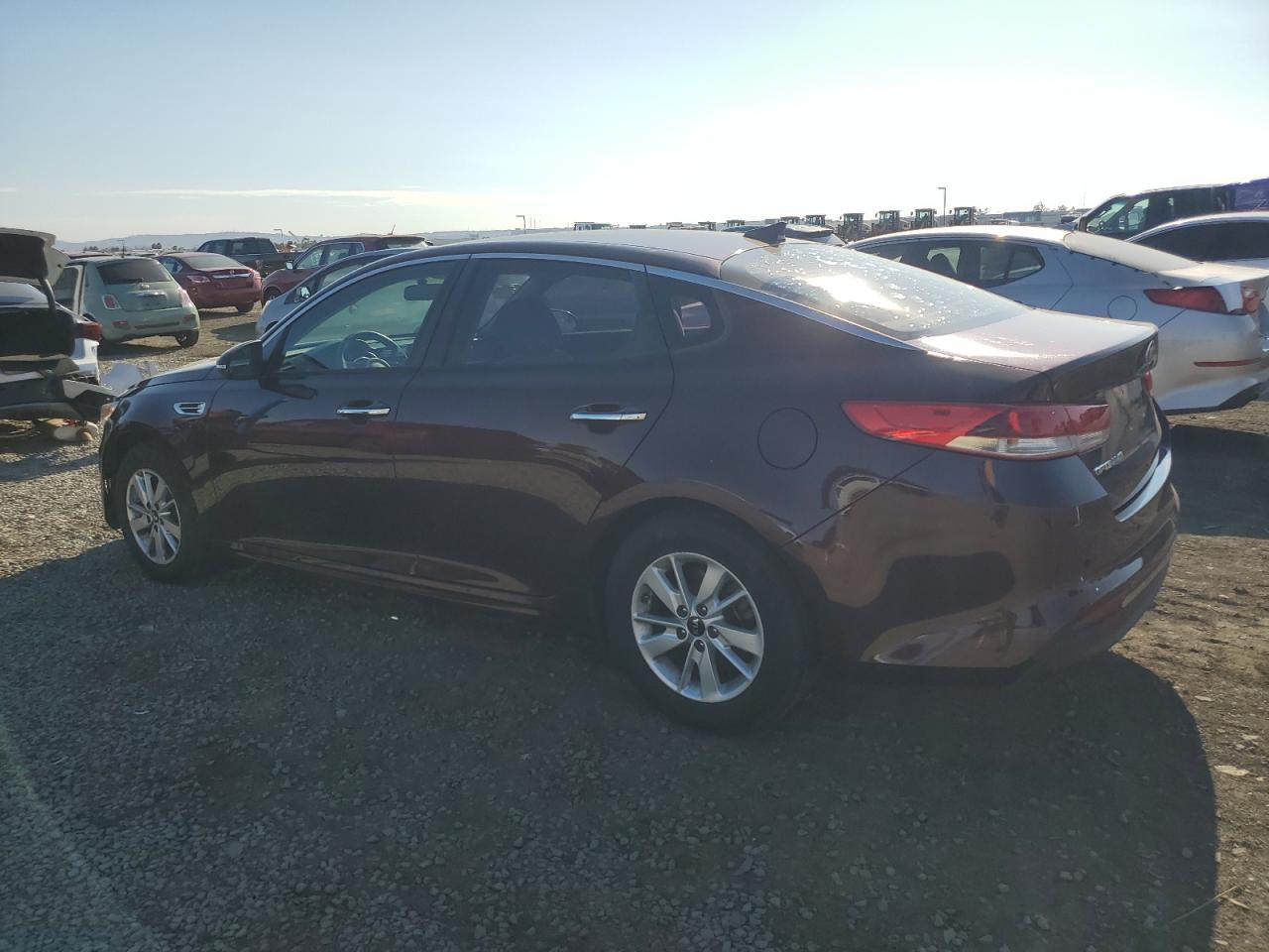 2016 Kia Optima Lx - Фото 2